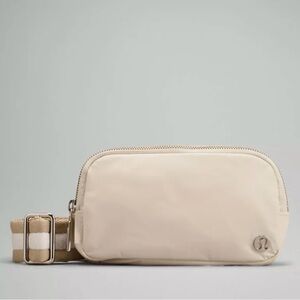 NWT White Opal/Raw Linen/White Everywhere Crossbody Bag - Lululemon
